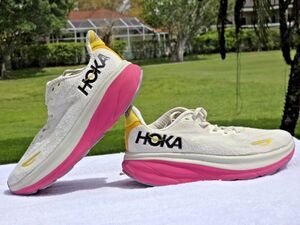 Hoka Clifton 9 Women's Size 8 D Mesh Eggnog/Blanc De Blanc Running Sneakers